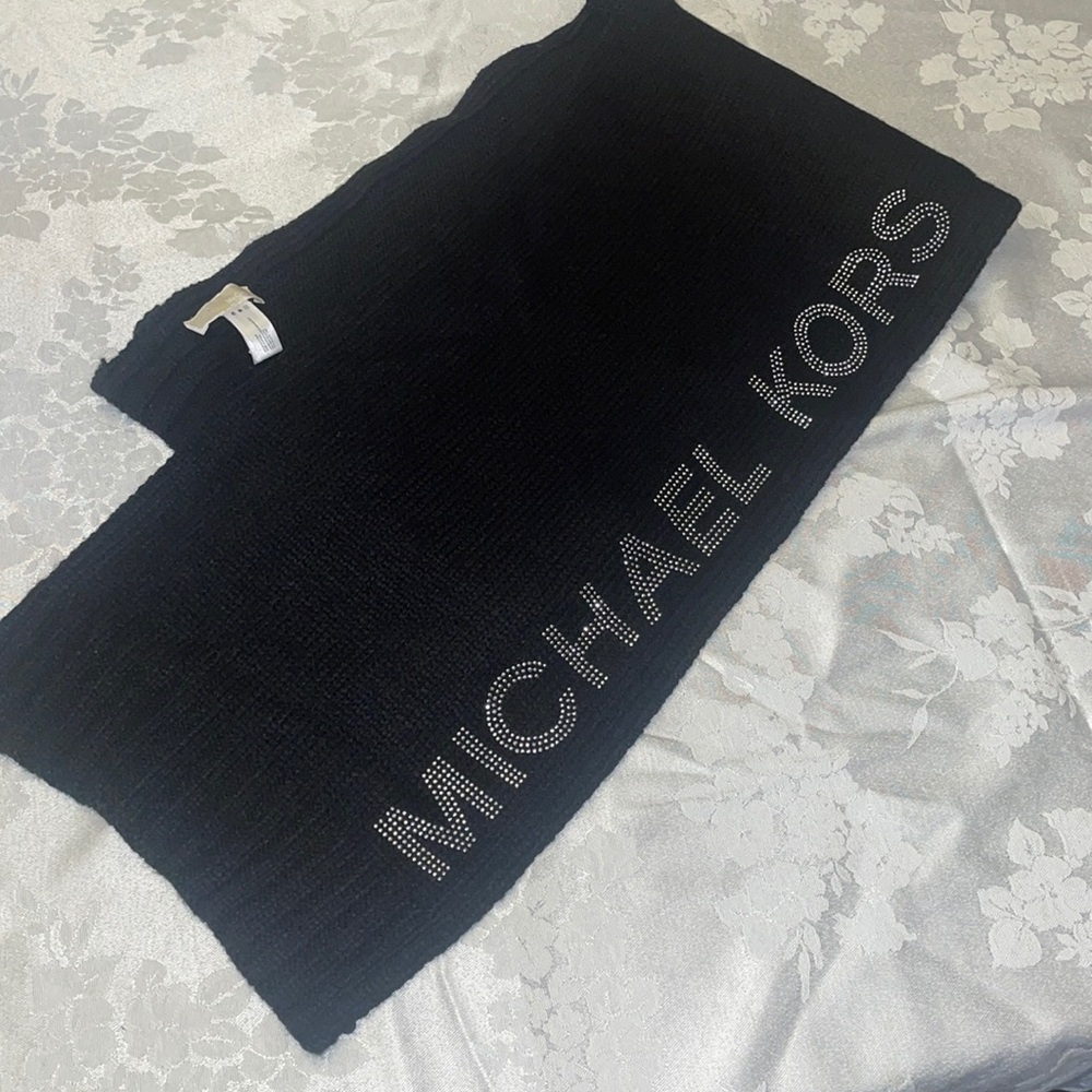 Michael kors scarf black With rhinestones